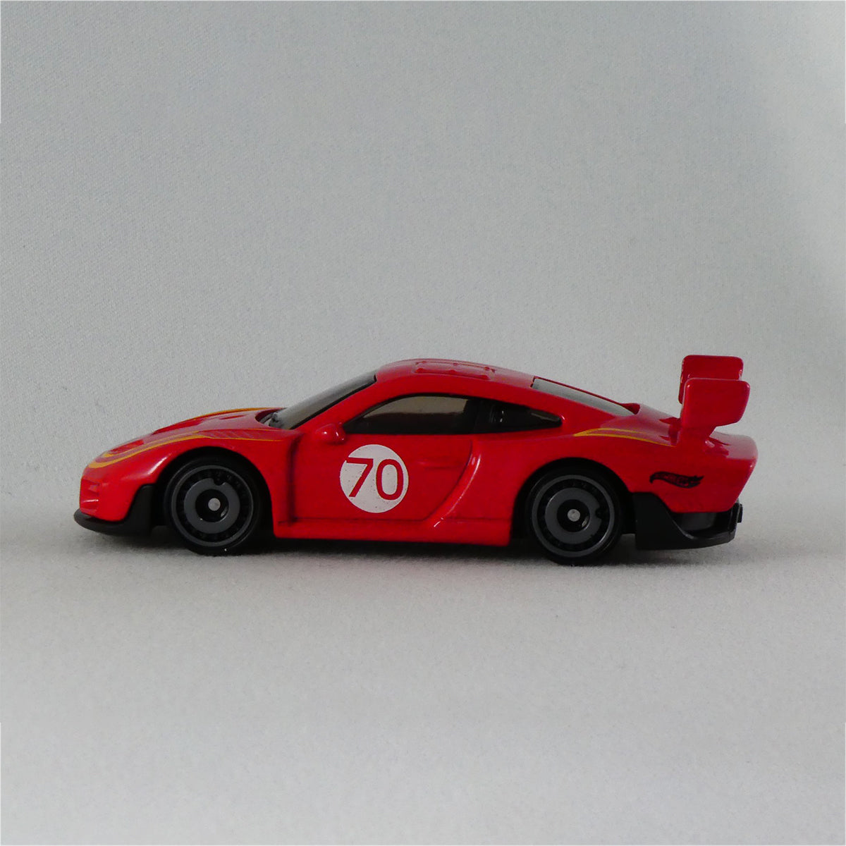 Hot Wheels Diecast Porsche 935, HW Turbo (2022) Series Model Toy Cars