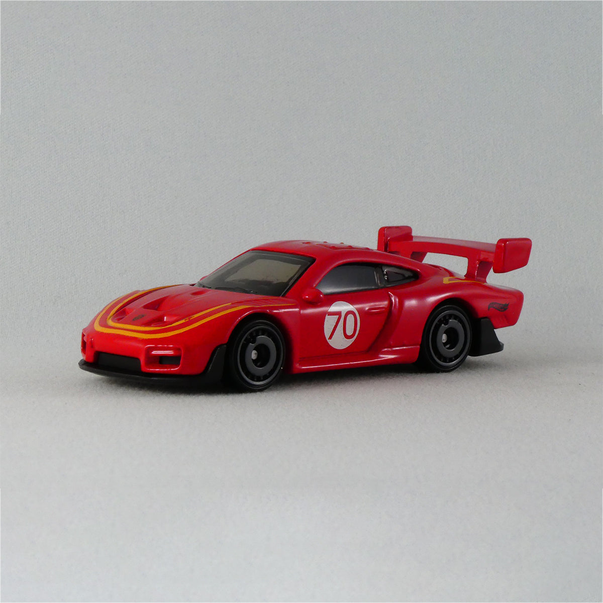 Hot Wheels Diecast Porsche 935, HW Turbo (2022) Series Model Toy Cars